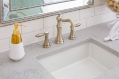 Rockhaven-17105-bathrooms-05-INT0157-1800x1200